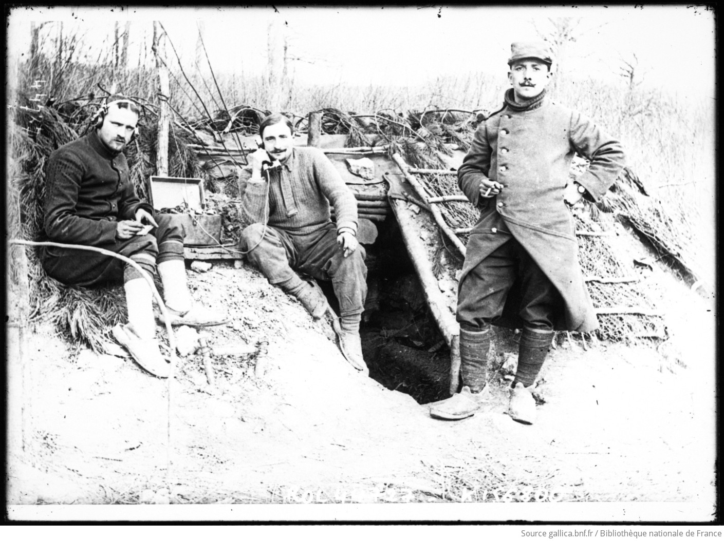 Dans le Bois le Prêtre, au Nord de Pont-à-Mousson, Mai 1915, using what may be a TM 08